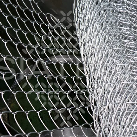 Galvanized fencing mesh