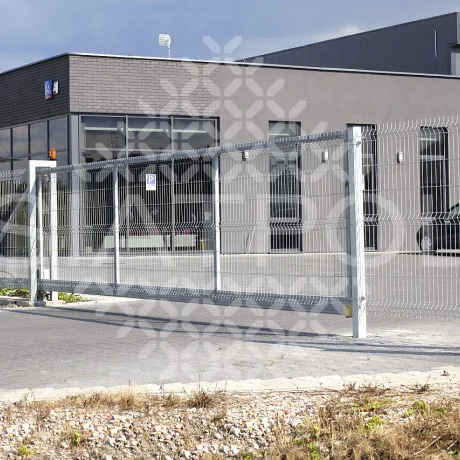 Galeria realizacji bram przesuwnych wypełnionych panelem