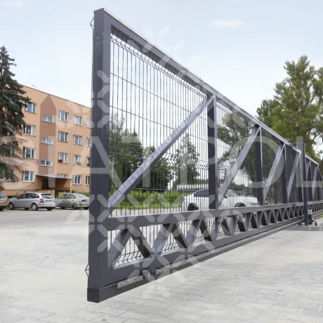 Galeria realizacji bram przesuwnych wypełnionych panelem