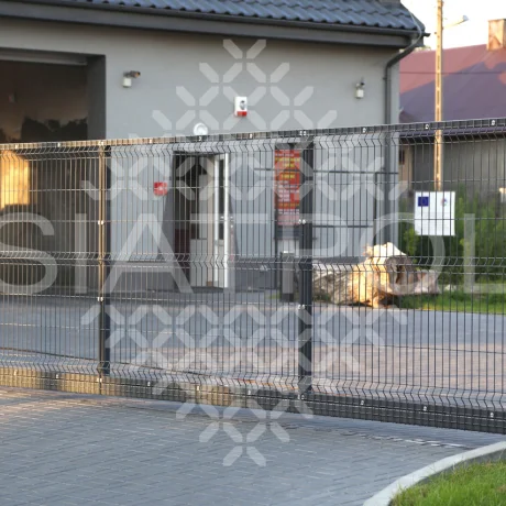 Galeria realizacji bram przesuwnych wypełnionych panelem