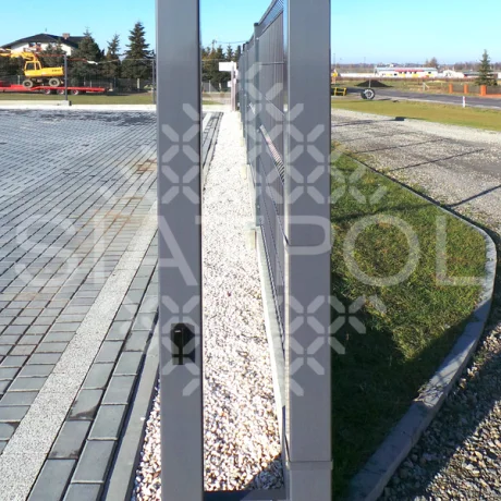 Galeria realizacji bram przesuwnych wypełnionych profilem